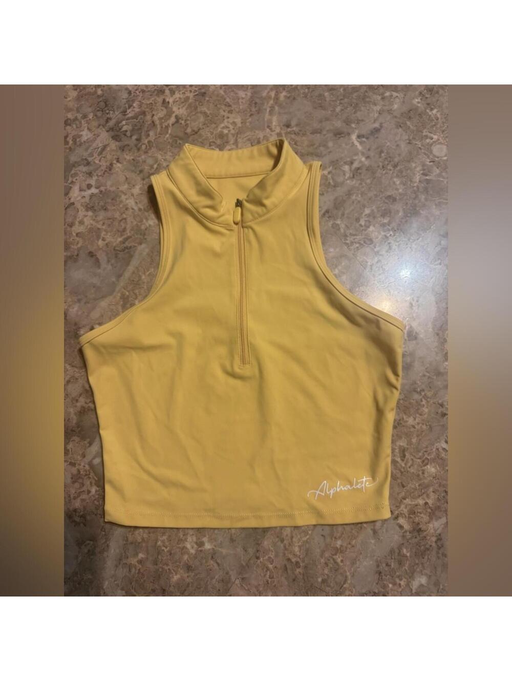 Alphalete Crop top